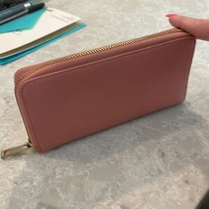 Ora Delphne pink zip around wallet